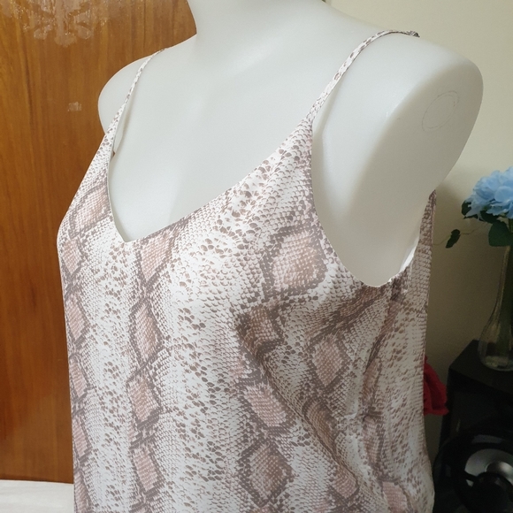 Just Jeans AU-16 White/Brown Print Sleeveless Singlet Top Tee NWOT - Picture 4 of 10